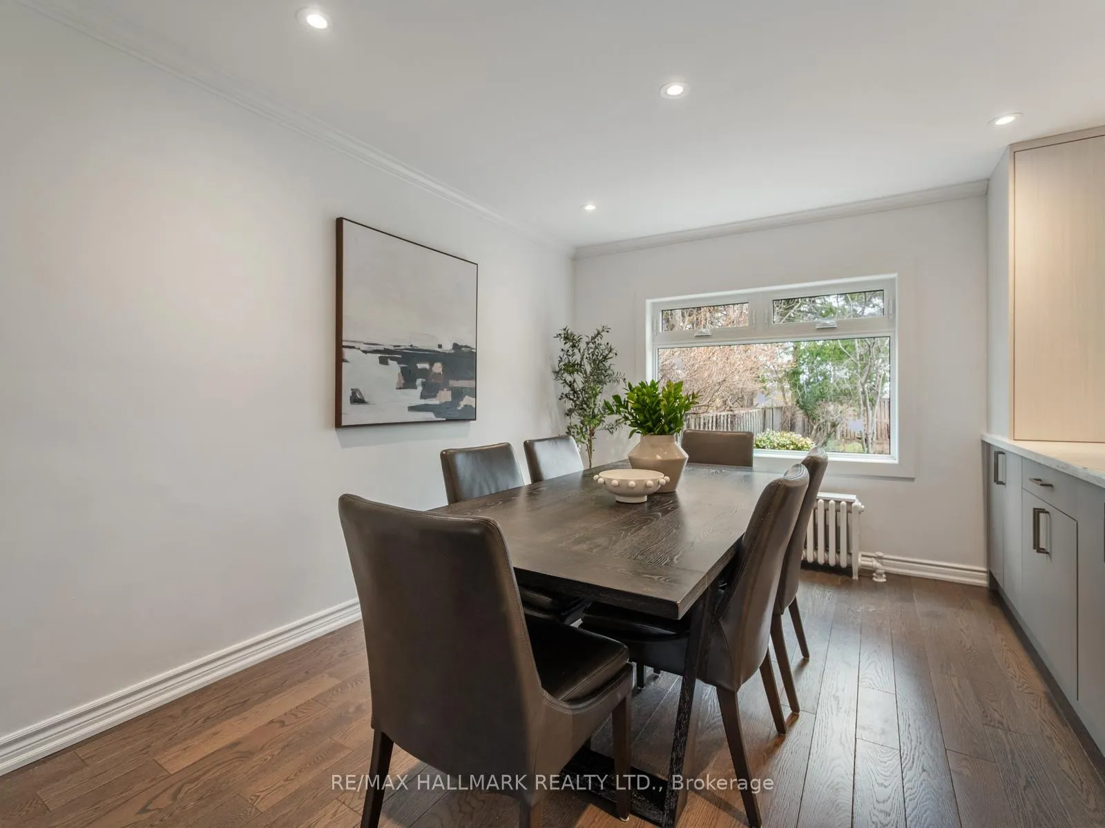 Photo 8 of 8 Glenvale Boulevard, Toronto, Leaside — HOMEH
