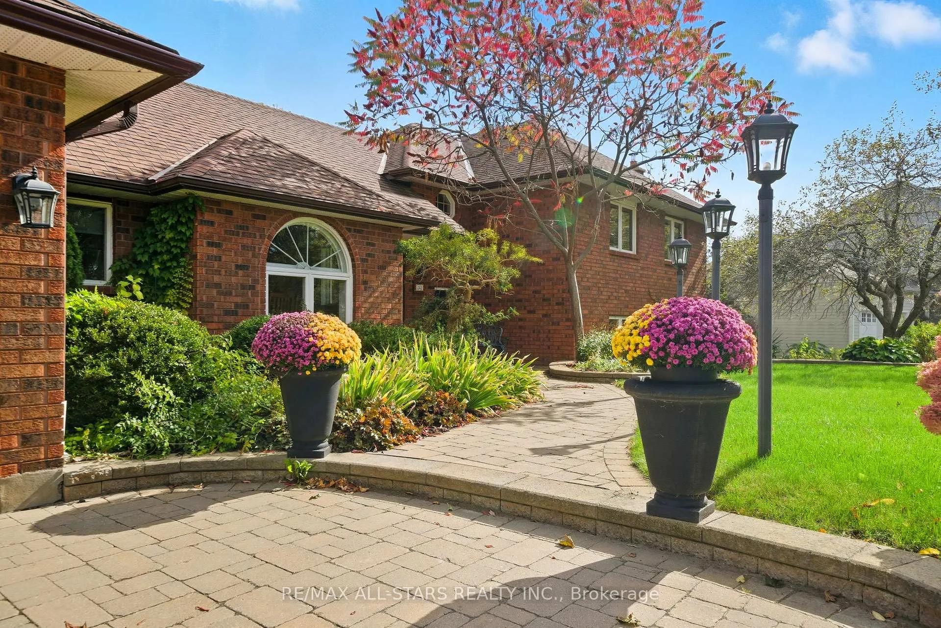 Photo 2 of 242 Stephenson Point Road, Scugog, Port Perry — HOMEH