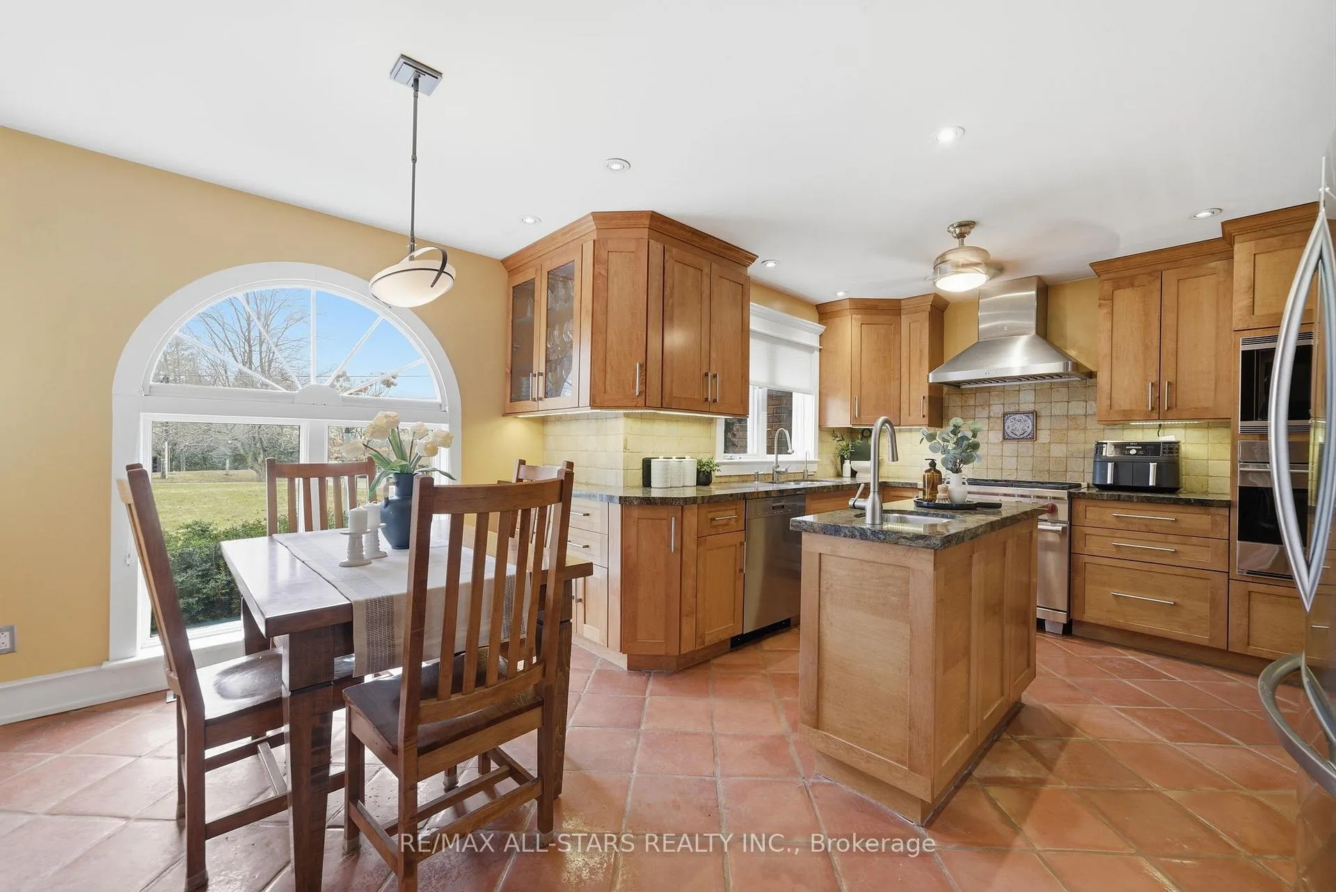 Photo 12 of 242 Stephenson Point Road, Scugog, Port Perry — HOMEH