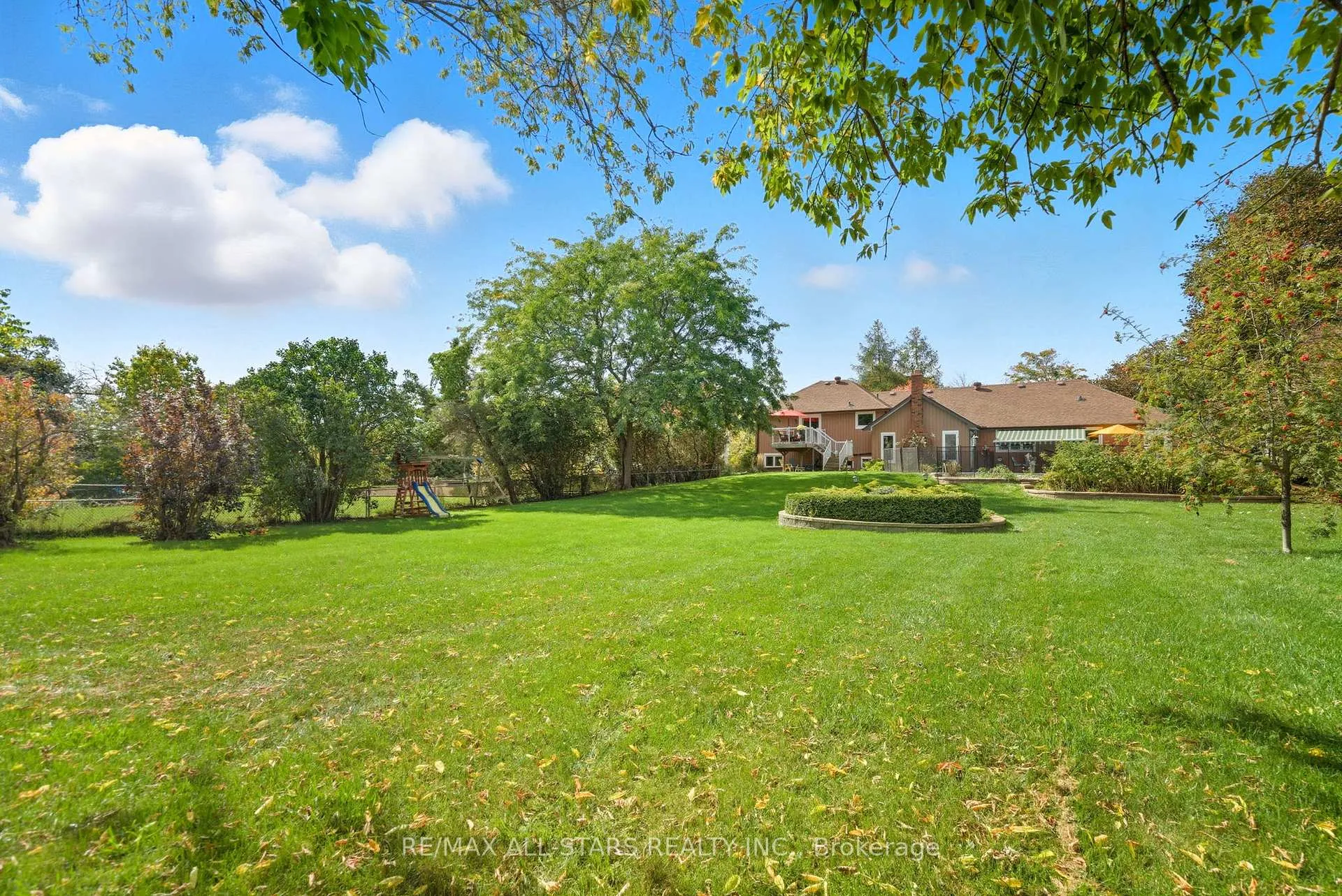 Photo 41 of 242 Stephenson Point Road, Scugog, Port Perry — HOMEH