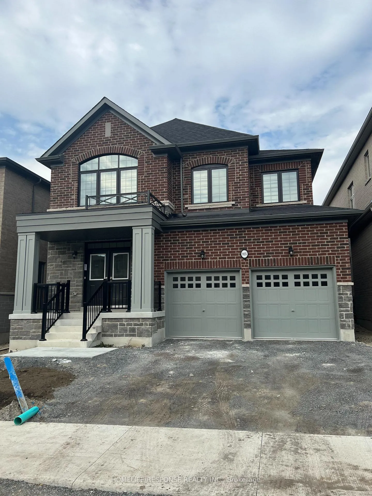 Photo 1 of 925 Rexton Drive, Oshawa, Kedron — HOMEH