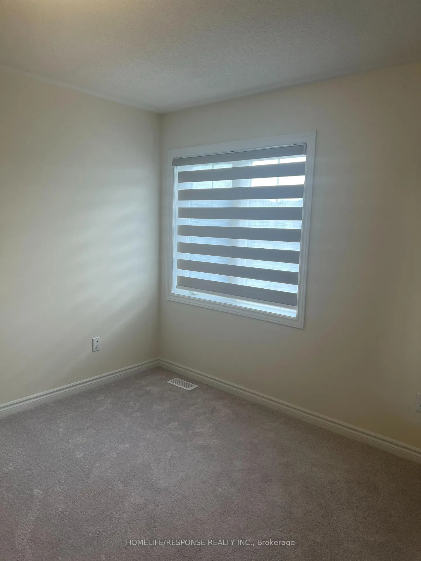 Photo 9 of 925 Rexton Drive, Oshawa, Kedron — HOMEH