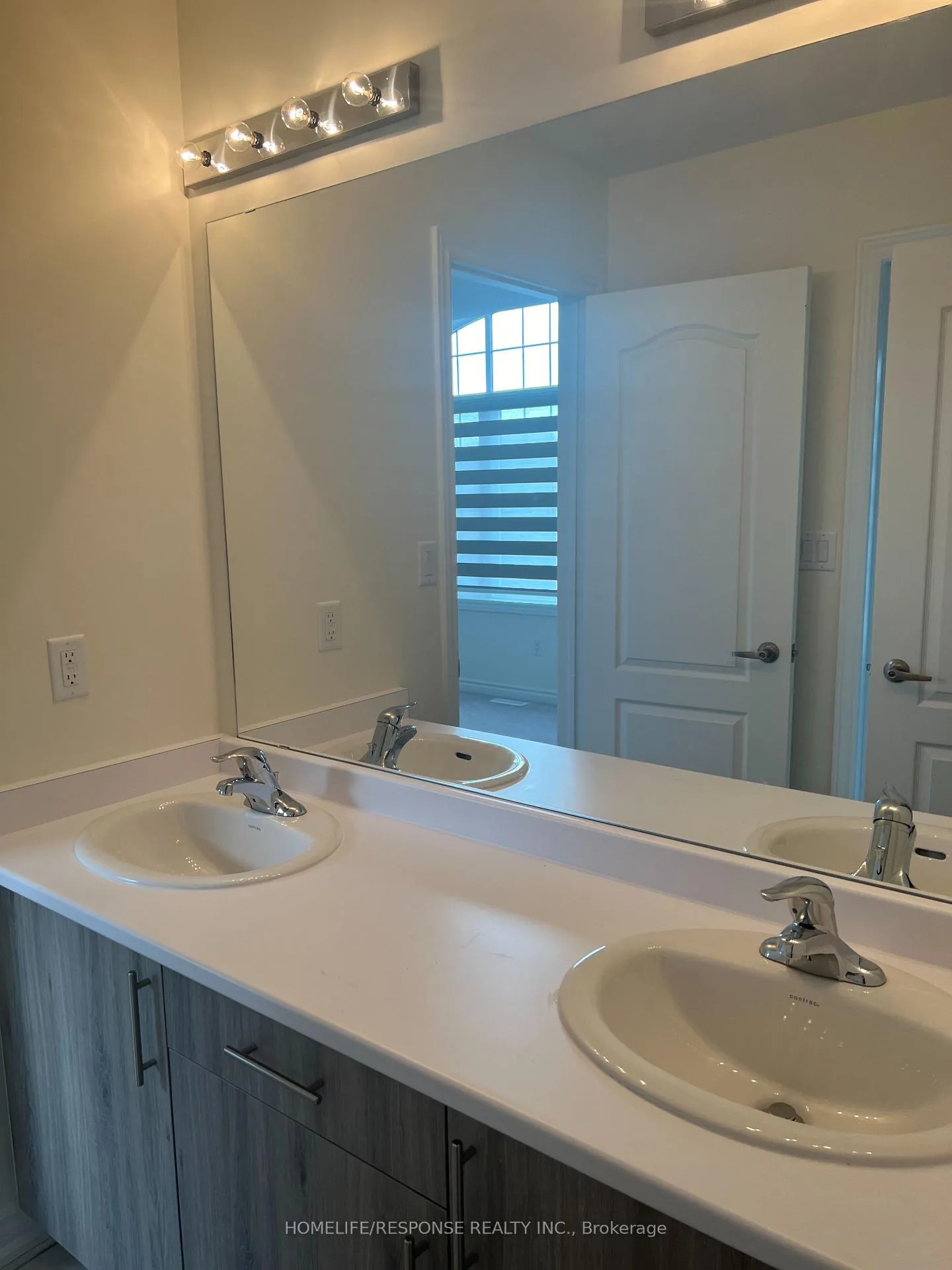 Photo 10 of 925 Rexton Drive, Oshawa, Kedron — HOMEH