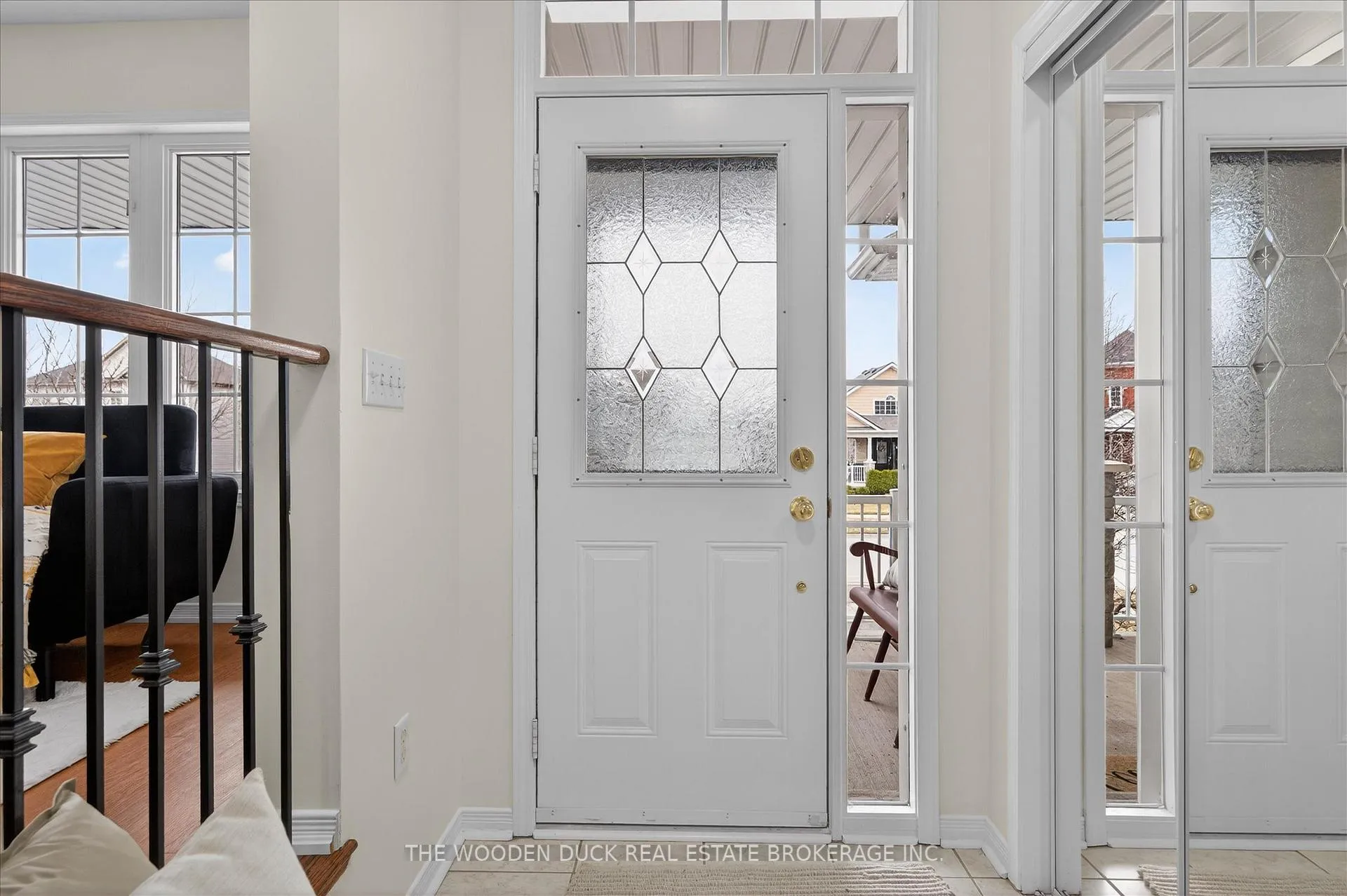 Photo 4 of 204 Evans Drive, Peterborough, Northcrest Ward 5 — HOMEH
