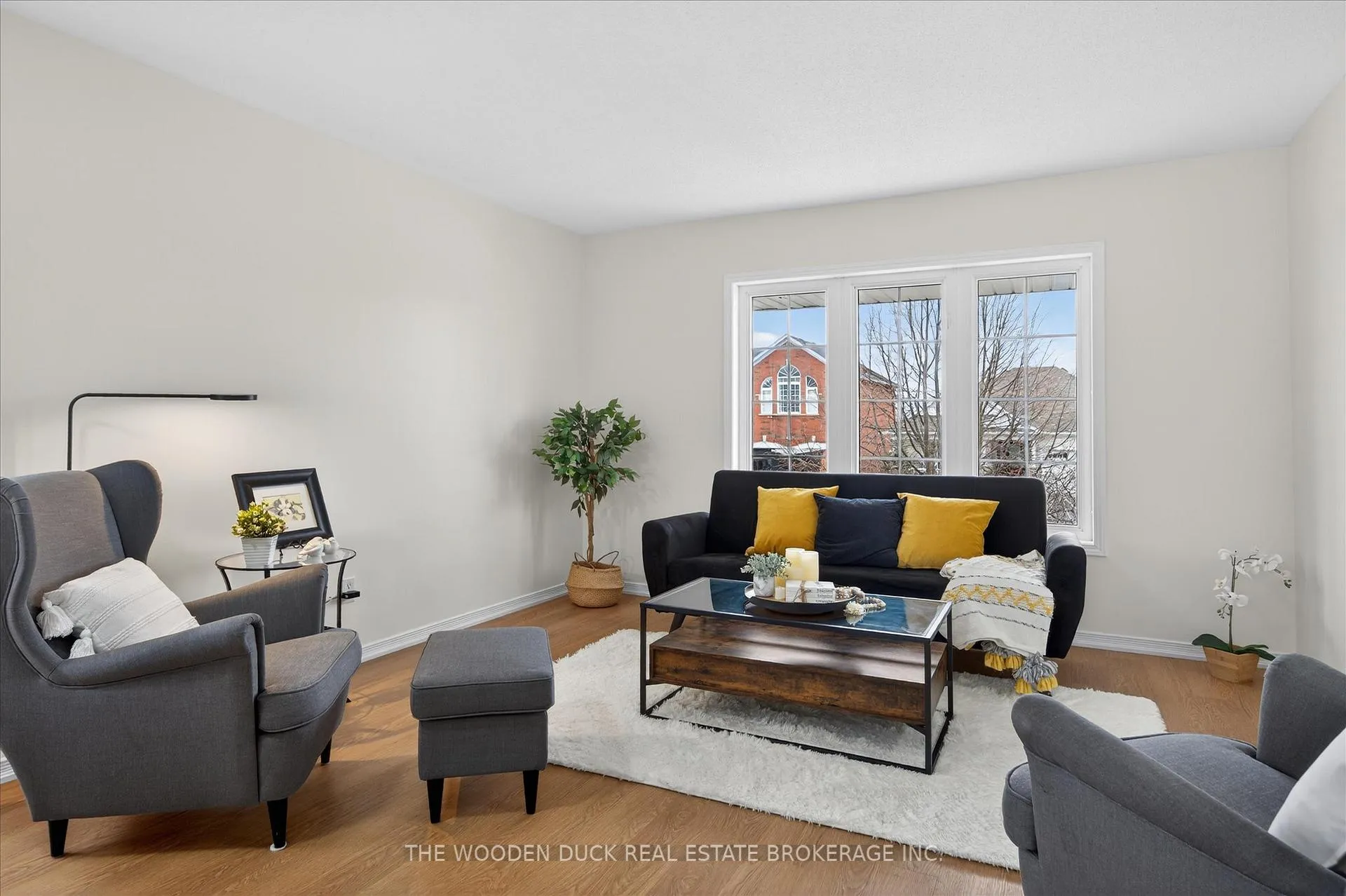 Photo 7 of 204 Evans Drive, Peterborough, Northcrest Ward 5 — HOMEH