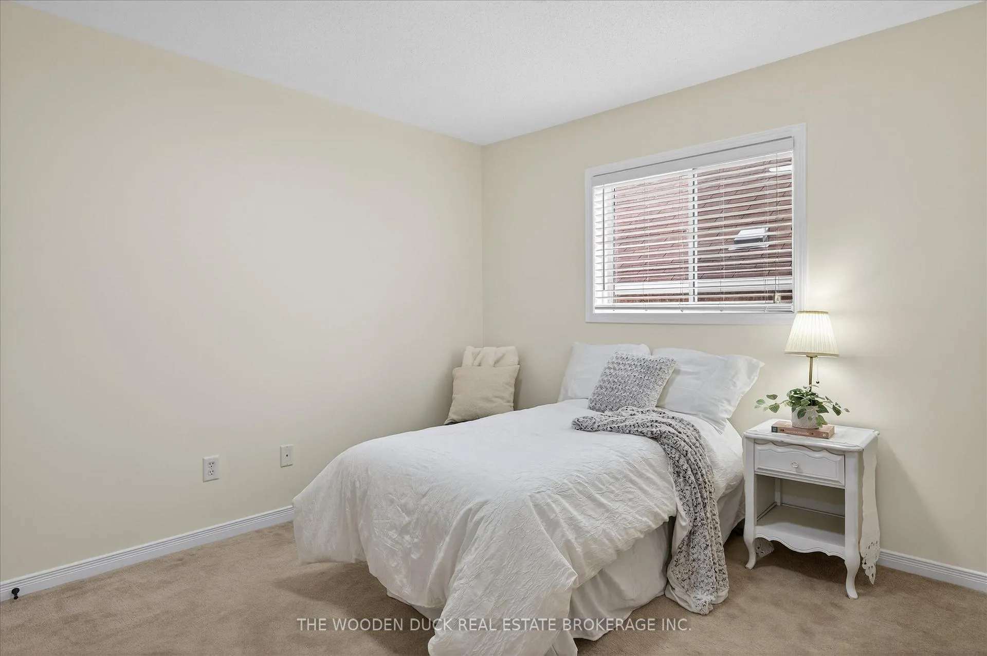Photo 27 of 204 Evans Drive, Peterborough, Northcrest Ward 5 — HOMEH