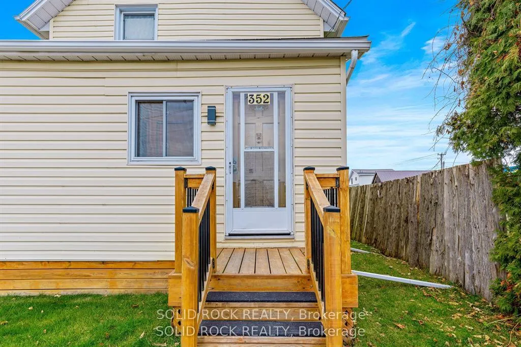 Photo 1 of 352 New Street, Edwardsburgh/Cardinal, Town of Cardinal — HOMEH