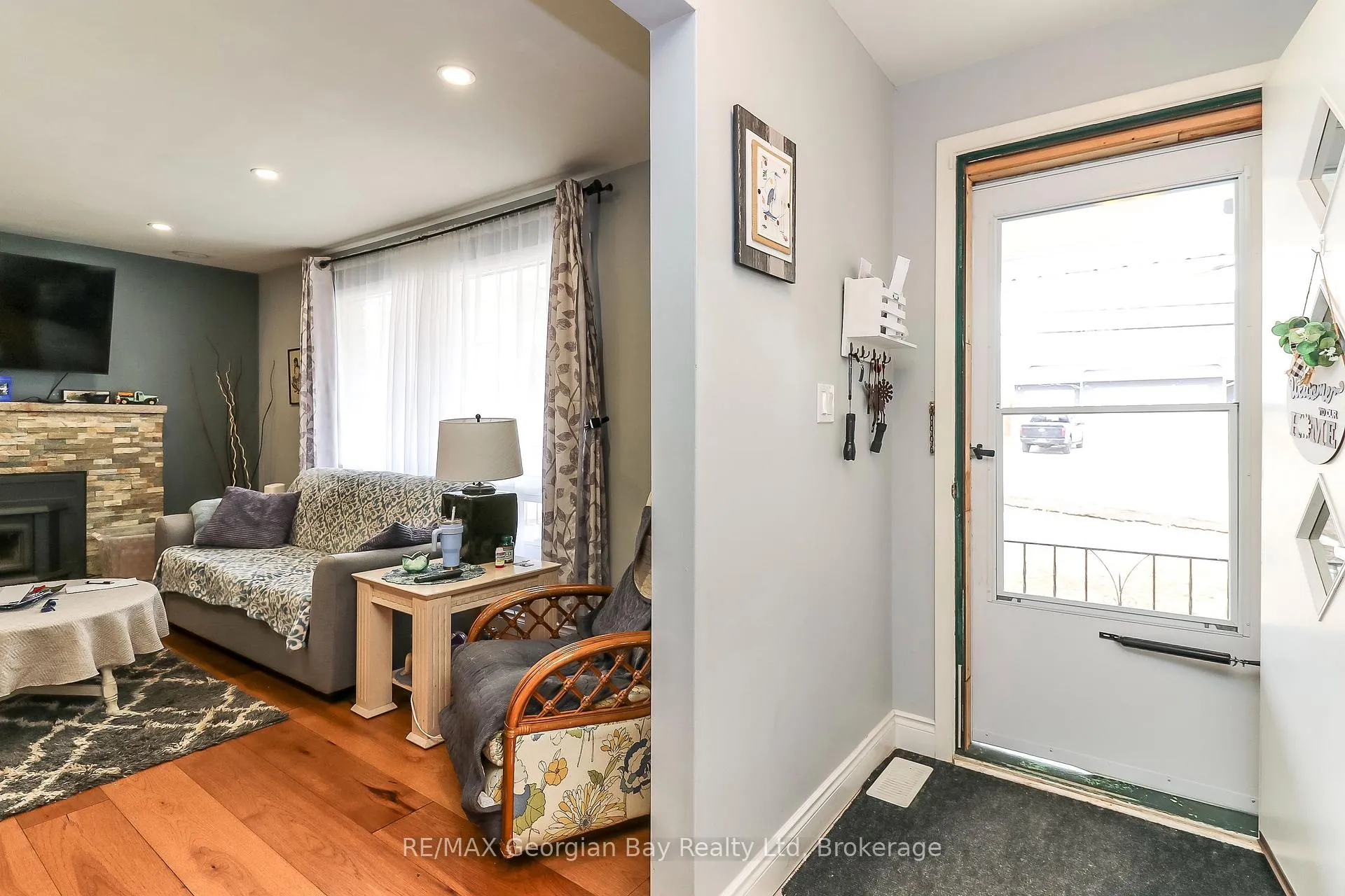 Photo 3 of 57 Maple Street, Tay, Victoria Harbour — HOMEH