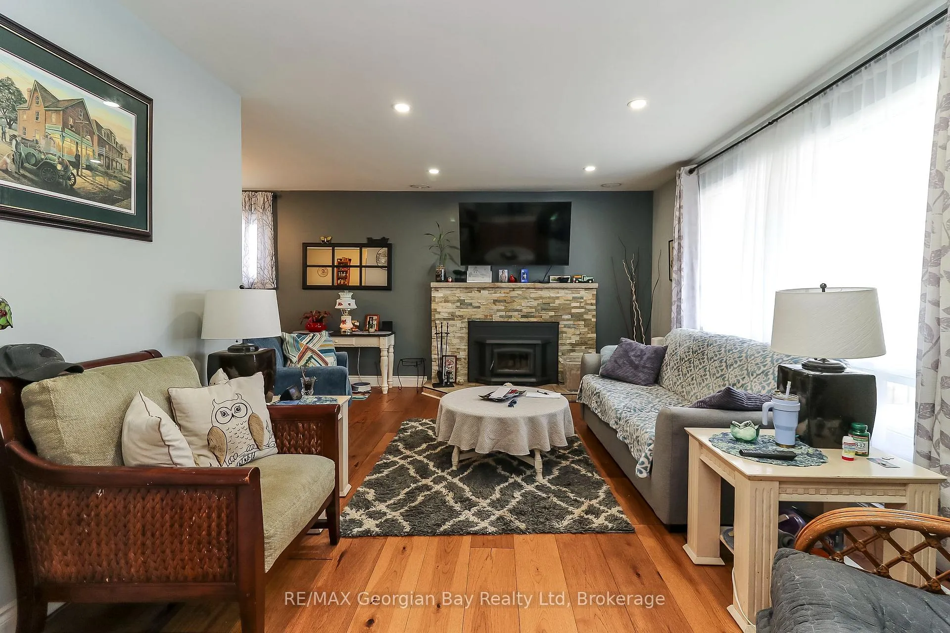 Photo 4 of 57 Maple Street, Tay, Victoria Harbour — HOMEH