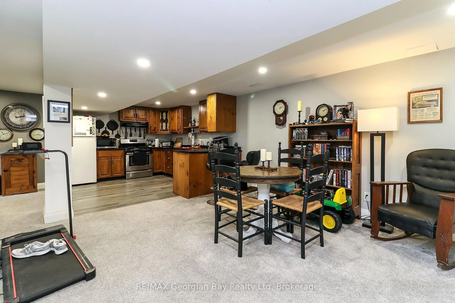 Photo 16 of 57 Maple Street, Tay, Victoria Harbour — HOMEH