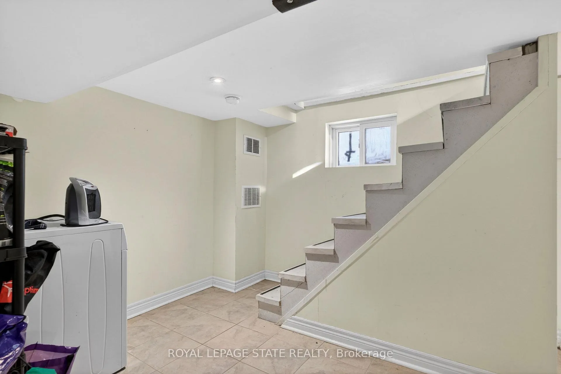 Photo 32 of 91 Royal Avenue, Hamilton, Ainslie Wood — HOMEH
