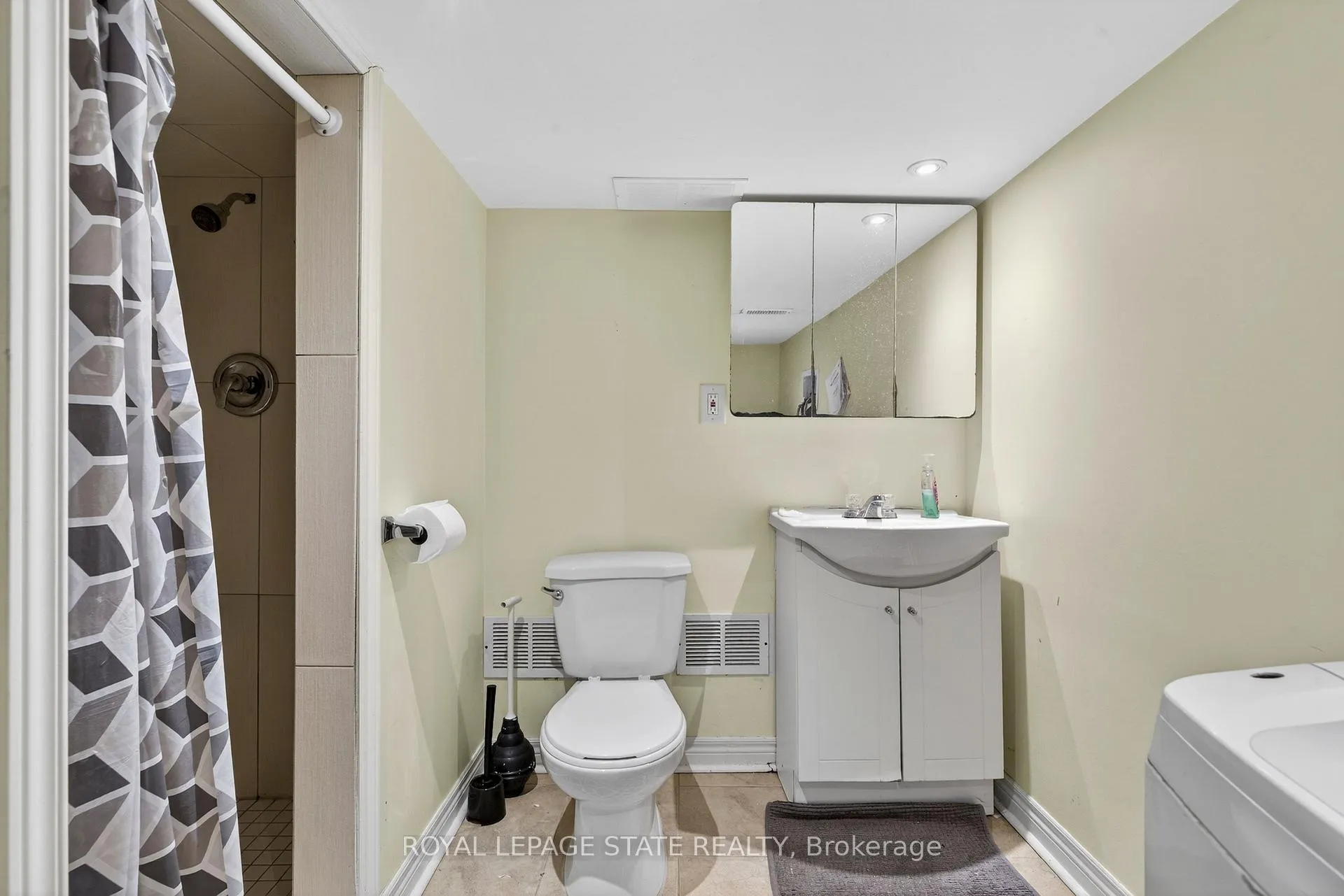 Photo 36 of 91 Royal Avenue, Hamilton, Ainslie Wood — HOMEH
