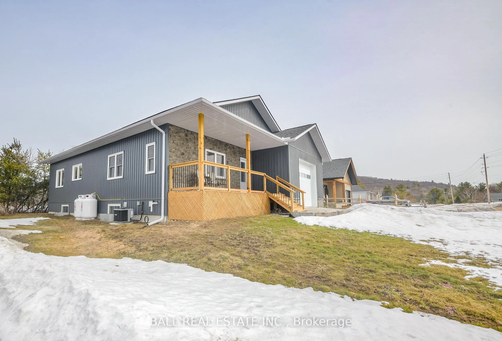 Photo 3 of 9 Williams Drive, Bancroft, Bancroft Ward — HOMEH