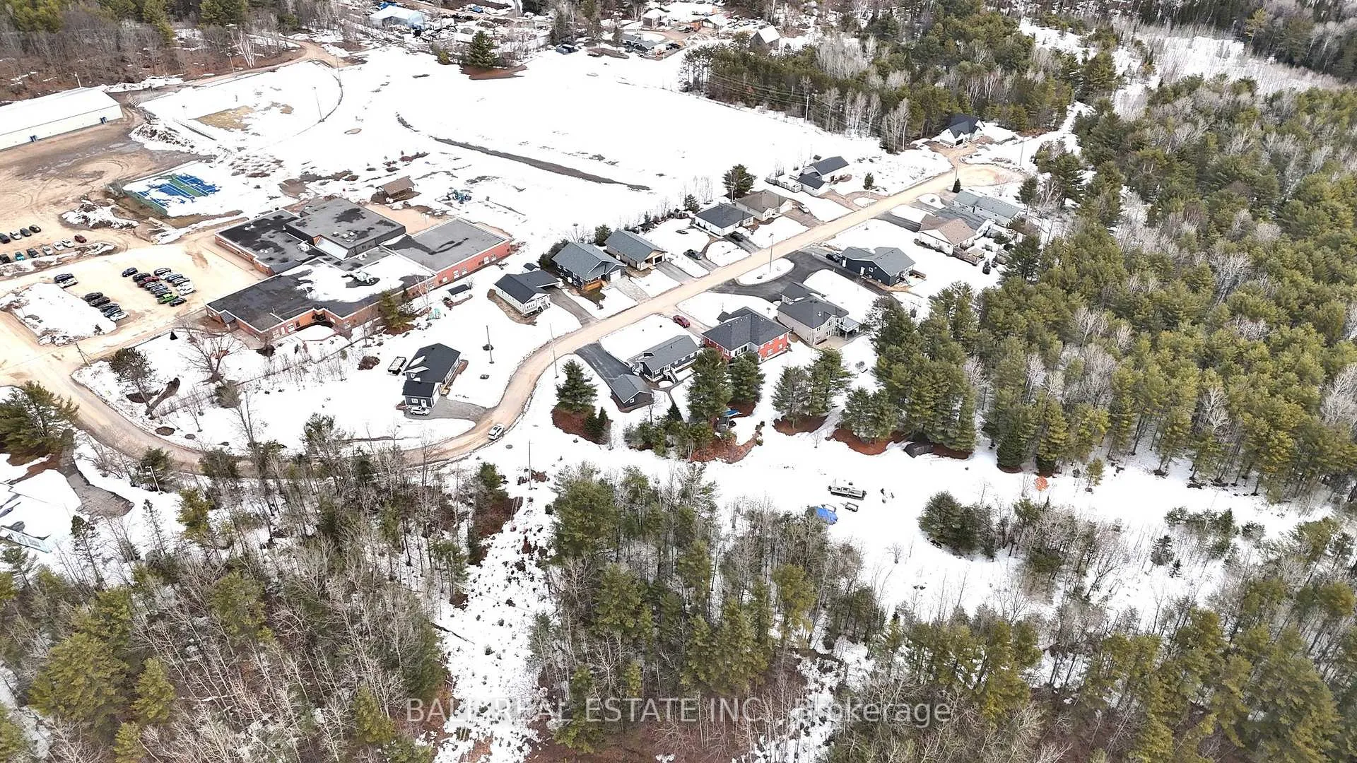 Photo 41 of 9 Williams Drive, Bancroft, Bancroft Ward — HOMEH