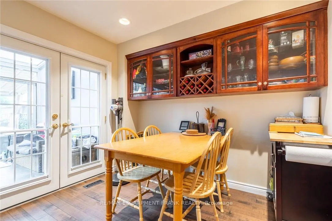 Photo 14 of 78 Foxborough Drive, Hamilton, Ancaster — HOMEH