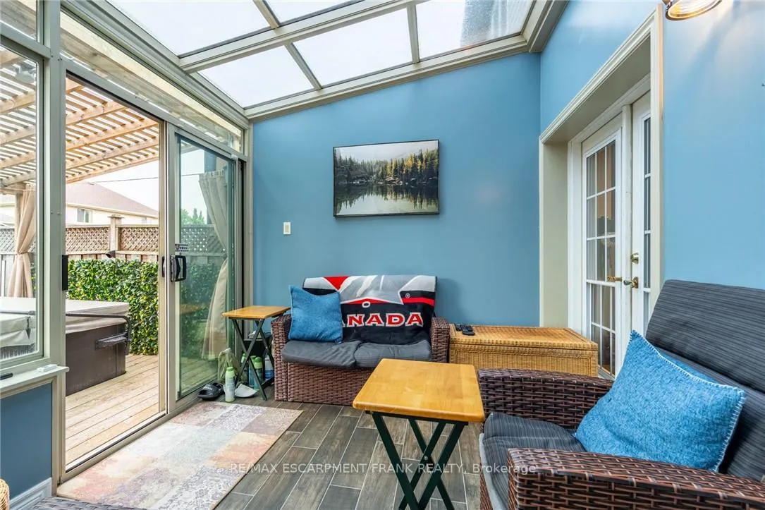 Photo 16 of 78 Foxborough Drive, Hamilton, Ancaster — HOMEH
