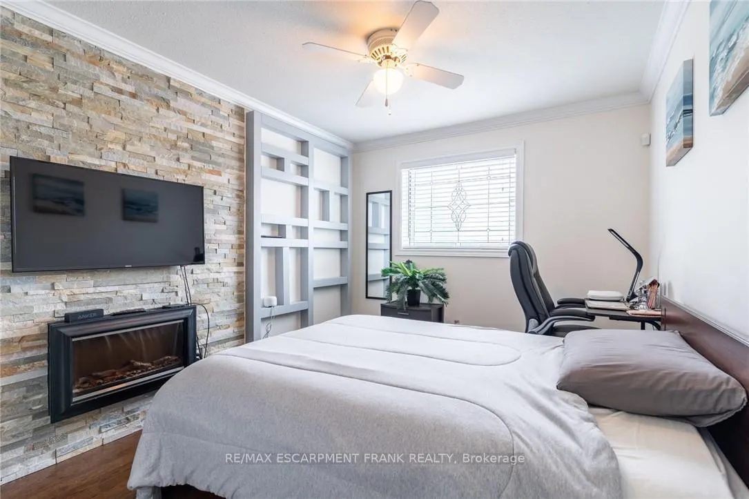 Photo 20 of 78 Foxborough Drive, Hamilton, Ancaster — HOMEH