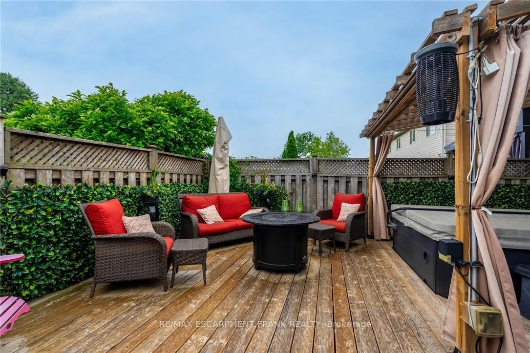Photo 38 of 78 Foxborough Drive, Hamilton, Ancaster — HOMEH