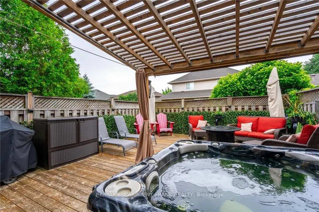 Photo 40 of 78 Foxborough Drive, Hamilton, Ancaster — HOMEH