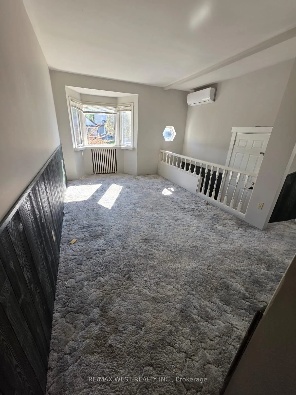 Photo 8 of 160 King Edward Avenue, Toronto, Woodbine-Lumsden — HOMEH