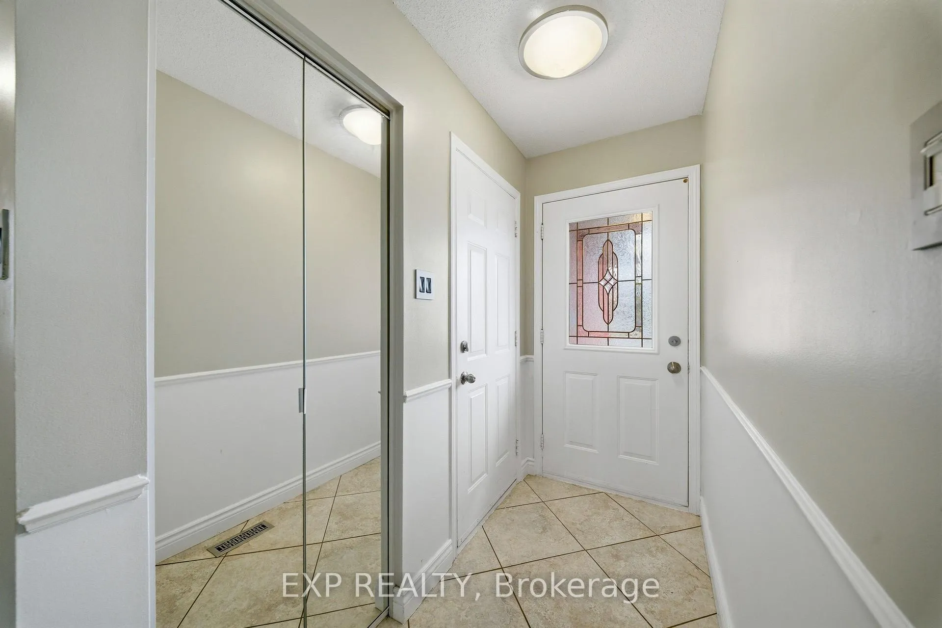 Photo 2 of 180 Equestrian Drive, Ottawa, Kanata - Bridlewood — HOMEH