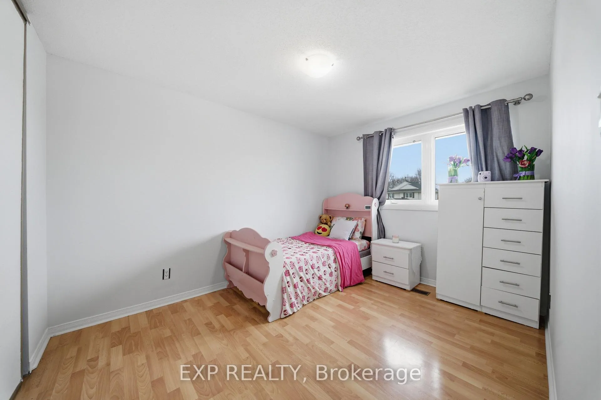 Photo 24 of 180 Equestrian Drive, Ottawa, Kanata - Bridlewood — HOMEH