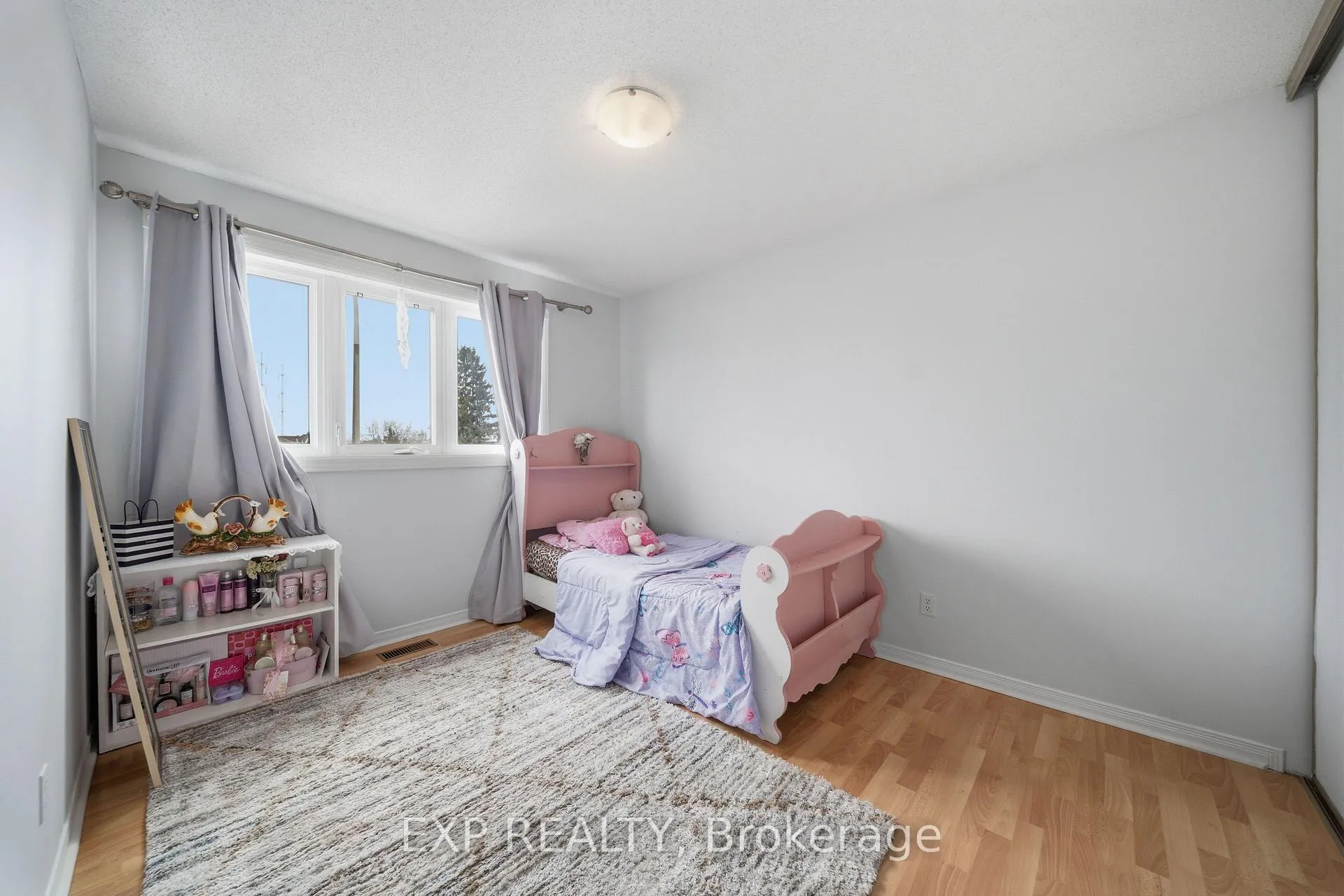 Photo 25 of 180 Equestrian Drive, Ottawa, Kanata - Bridlewood — HOMEH