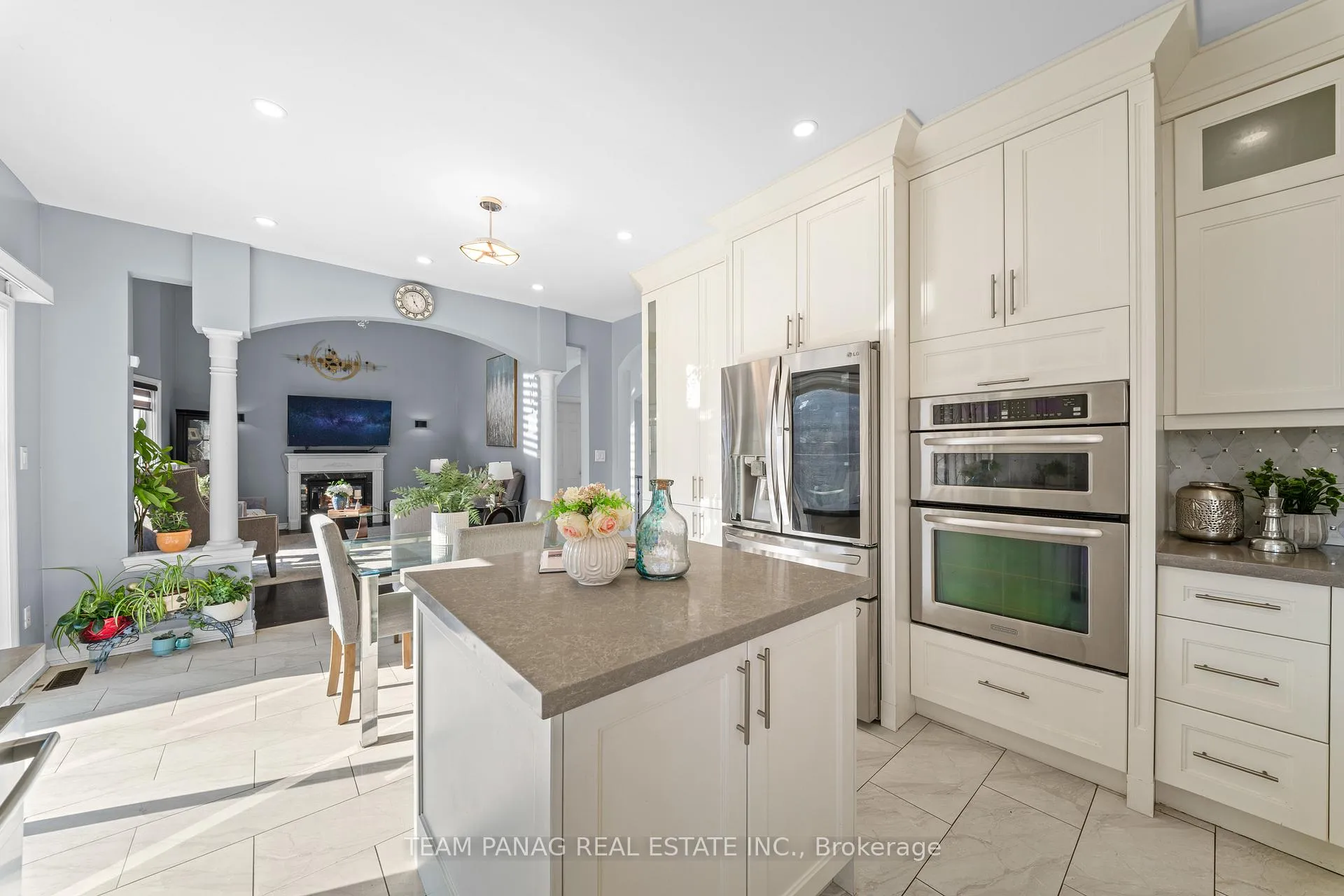 Photo 16 of 502 Fernforest Drive, Brampton, Sandringham-Wellington — HOMEH