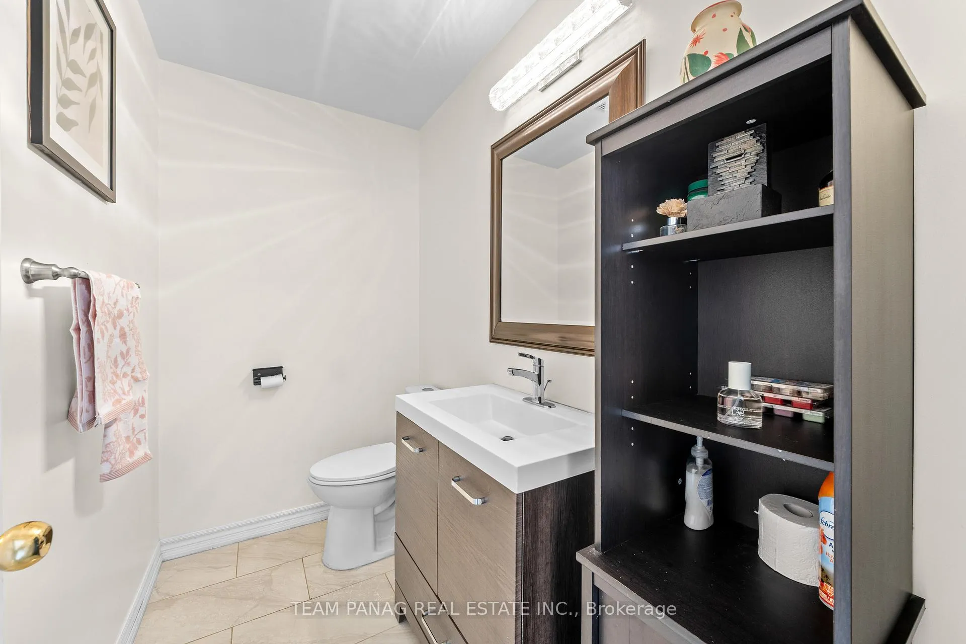 Photo 22 of 502 Fernforest Drive, Brampton, Sandringham-Wellington — HOMEH