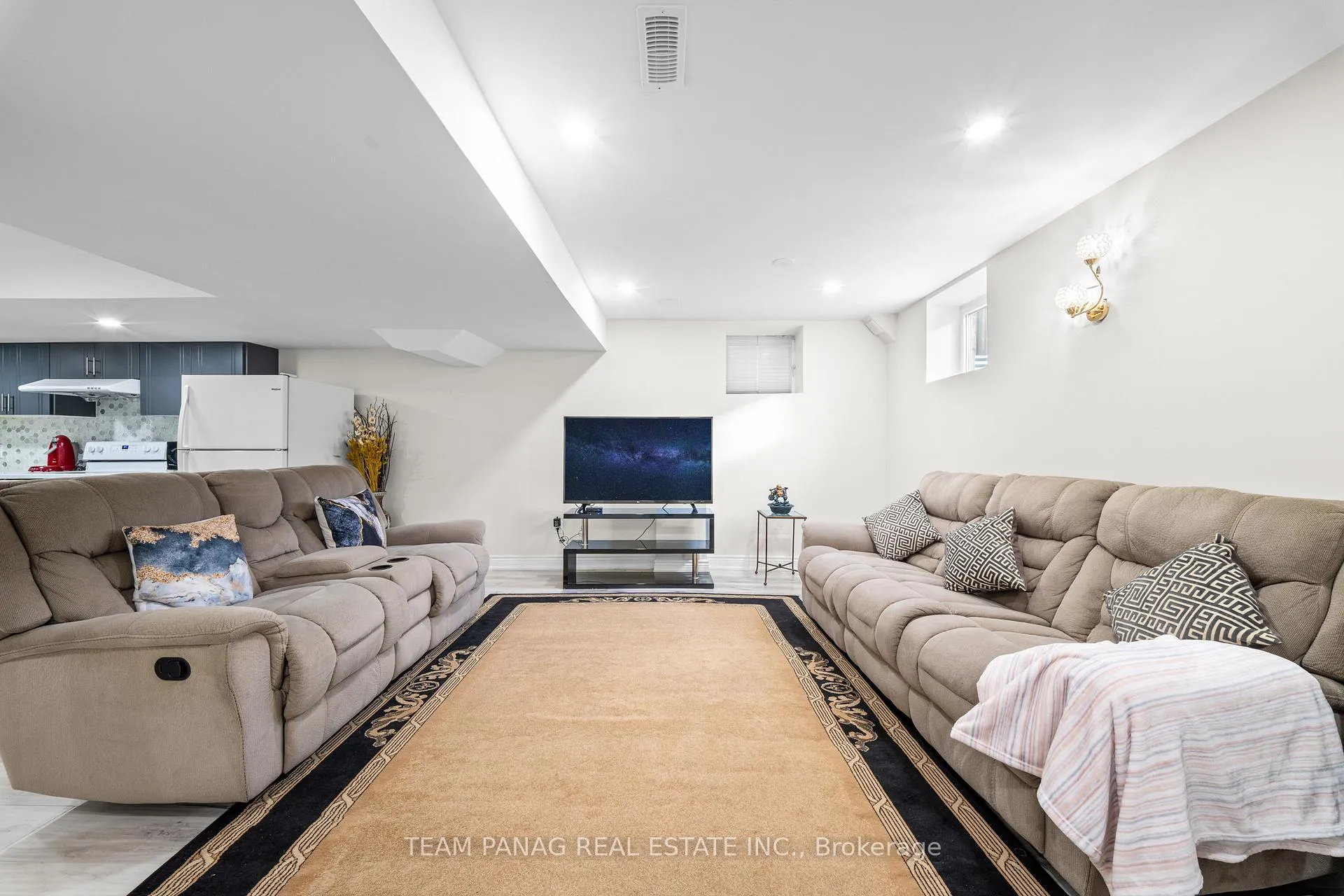 Photo 40 of 502 Fernforest Drive, Brampton, Sandringham-Wellington — HOMEH