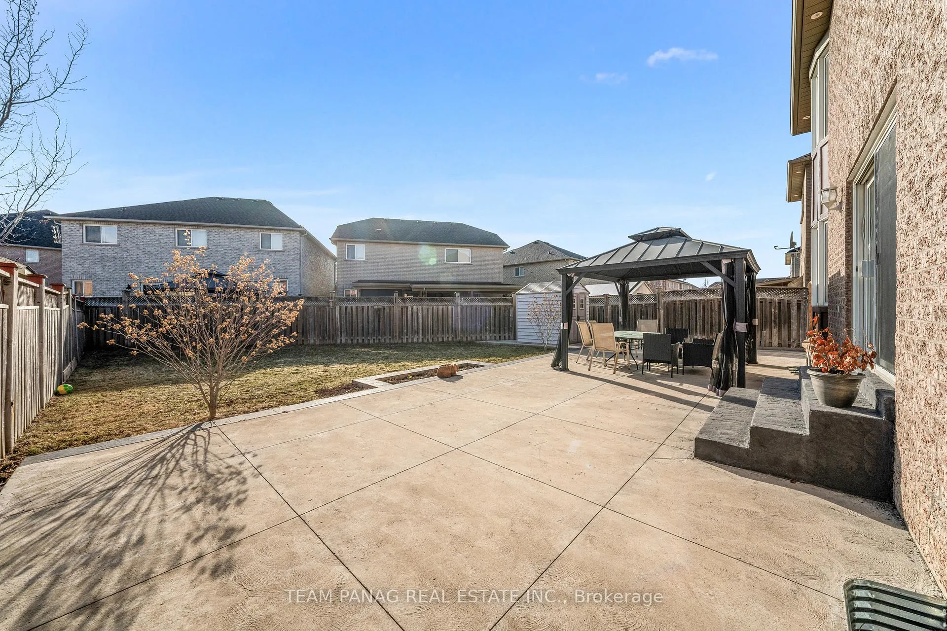 Photo 46 of 502 Fernforest Drive, Brampton, Sandringham-Wellington — HOMEH