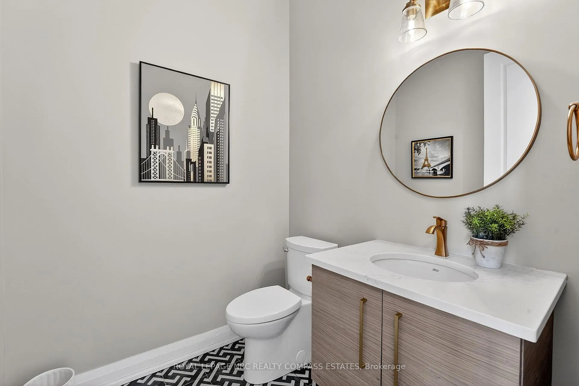Photo 6 of Unit 4, 50 Tulip Tree Common, St. Catharines, Grapeview — HOMEH