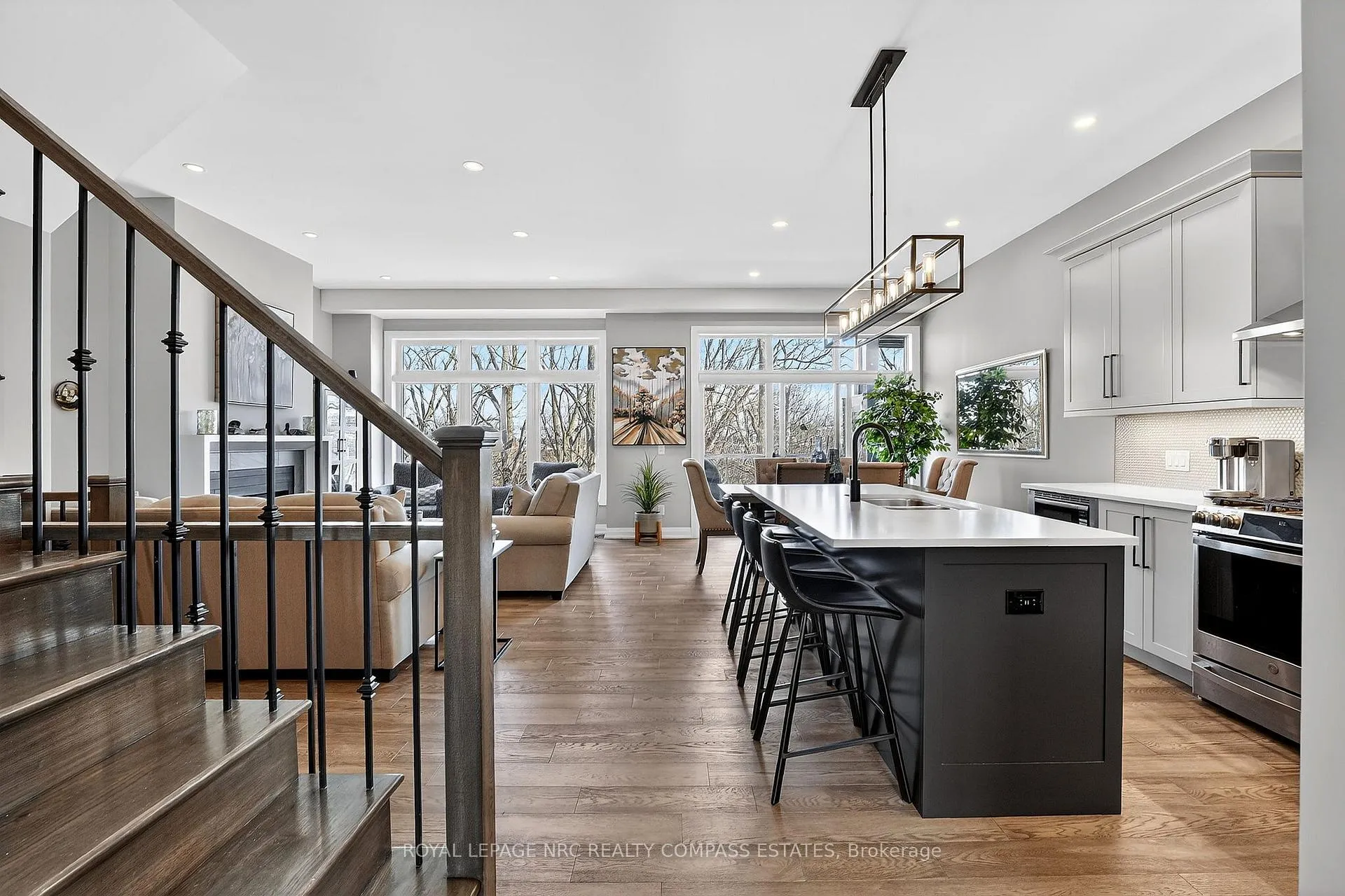 Photo 7 of Unit 4, 50 Tulip Tree Common, St. Catharines, Grapeview — HOMEH