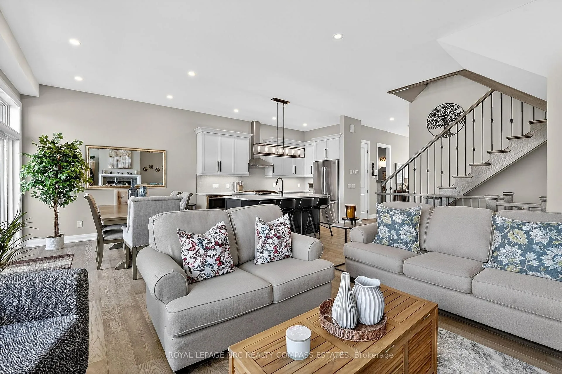 Photo 13 of Unit 4, 50 Tulip Tree Common, St. Catharines, Grapeview — HOMEH