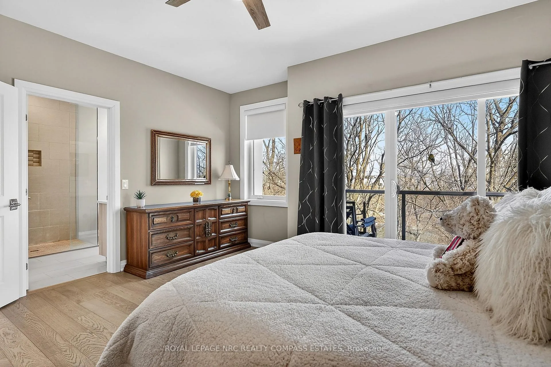 Photo 19 of Unit 4, 50 Tulip Tree Common, St. Catharines, Grapeview — HOMEH