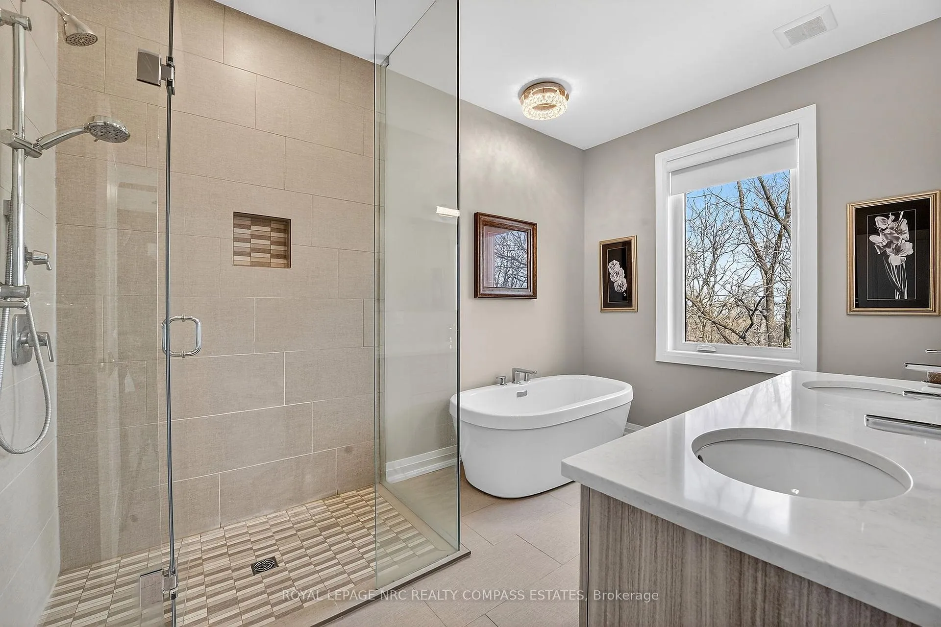 Photo 21 of Unit 4, 50 Tulip Tree Common, St. Catharines, Grapeview — HOMEH
