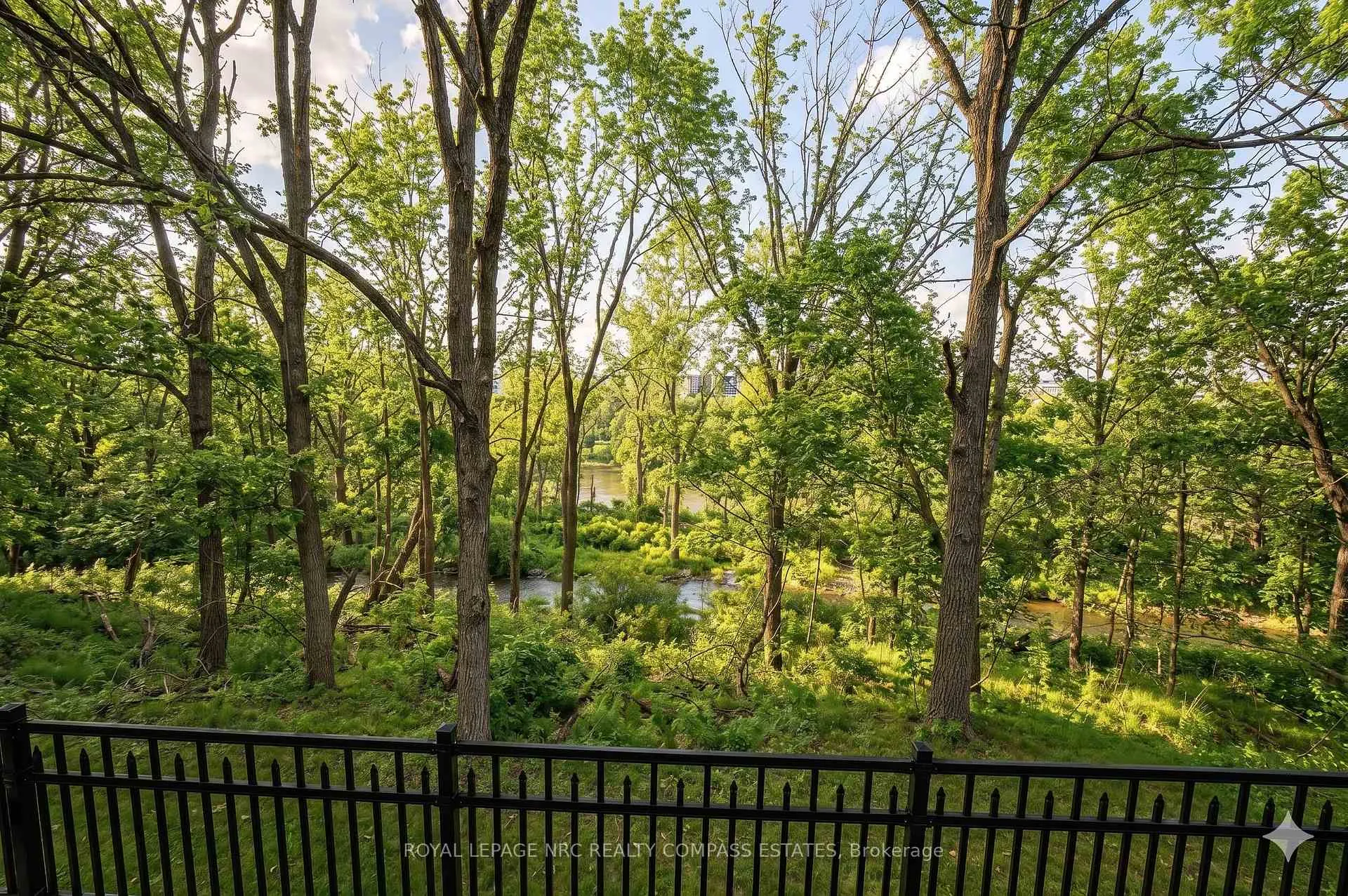 Photo 39 of Unit 4, 50 Tulip Tree Common, St. Catharines, Grapeview — HOMEH