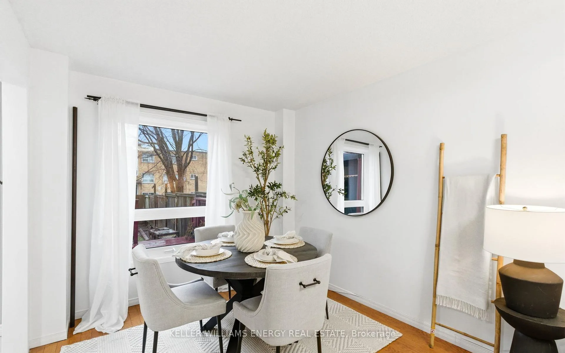 Photo 12 of 332 Elgin Street W, Oshawa, McLaughlin — HOMEH