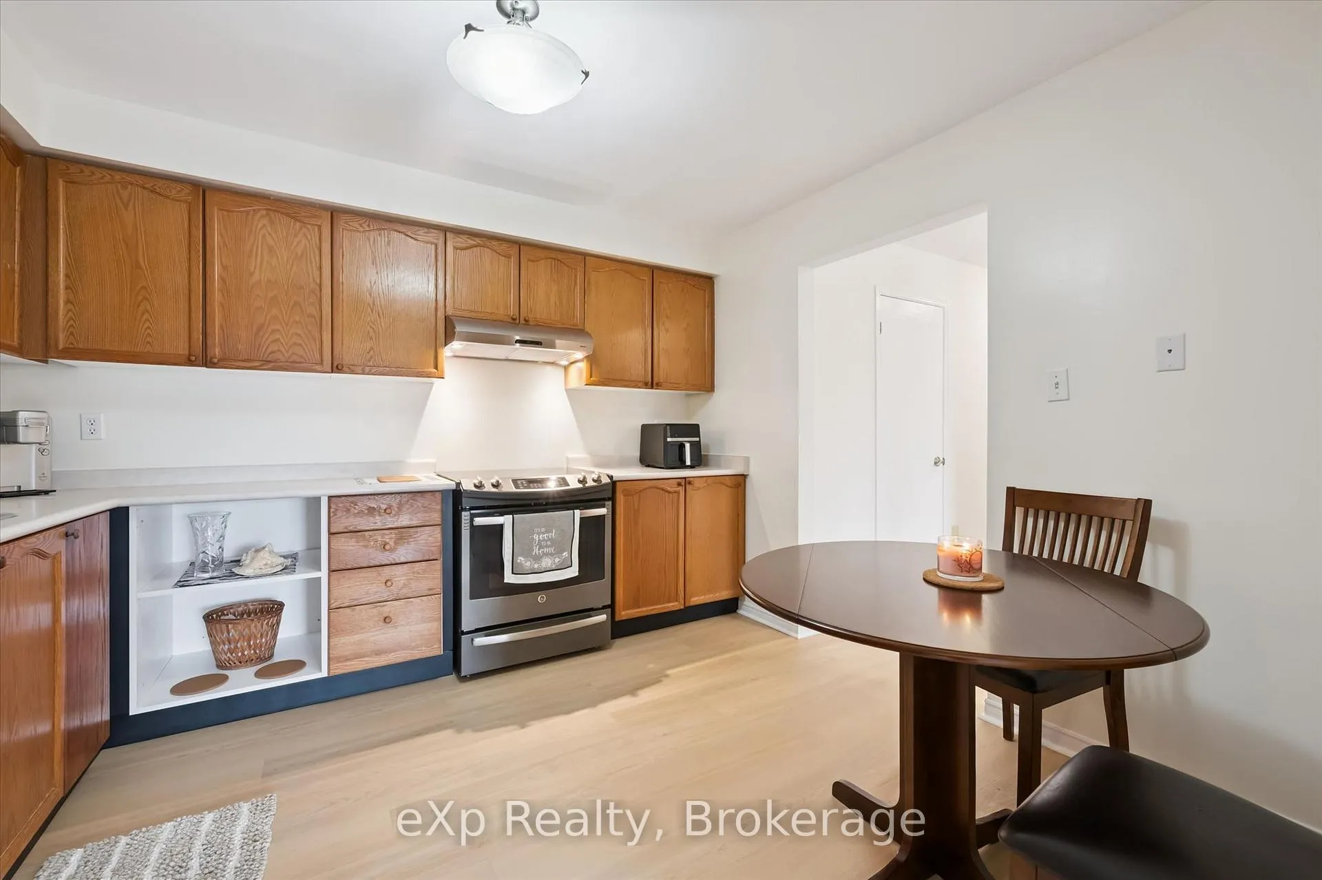 Photo 6 of Unit 212, 456 Janefield Avenue, Guelph, Dovercliffe Park/Old University — HOMEH