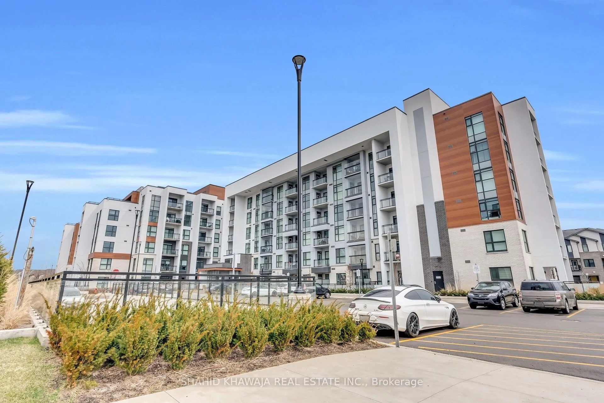 Photo 2 of Unit 421, 480 Gordon Krantz Avenue, Milton, Walker — HOMEH