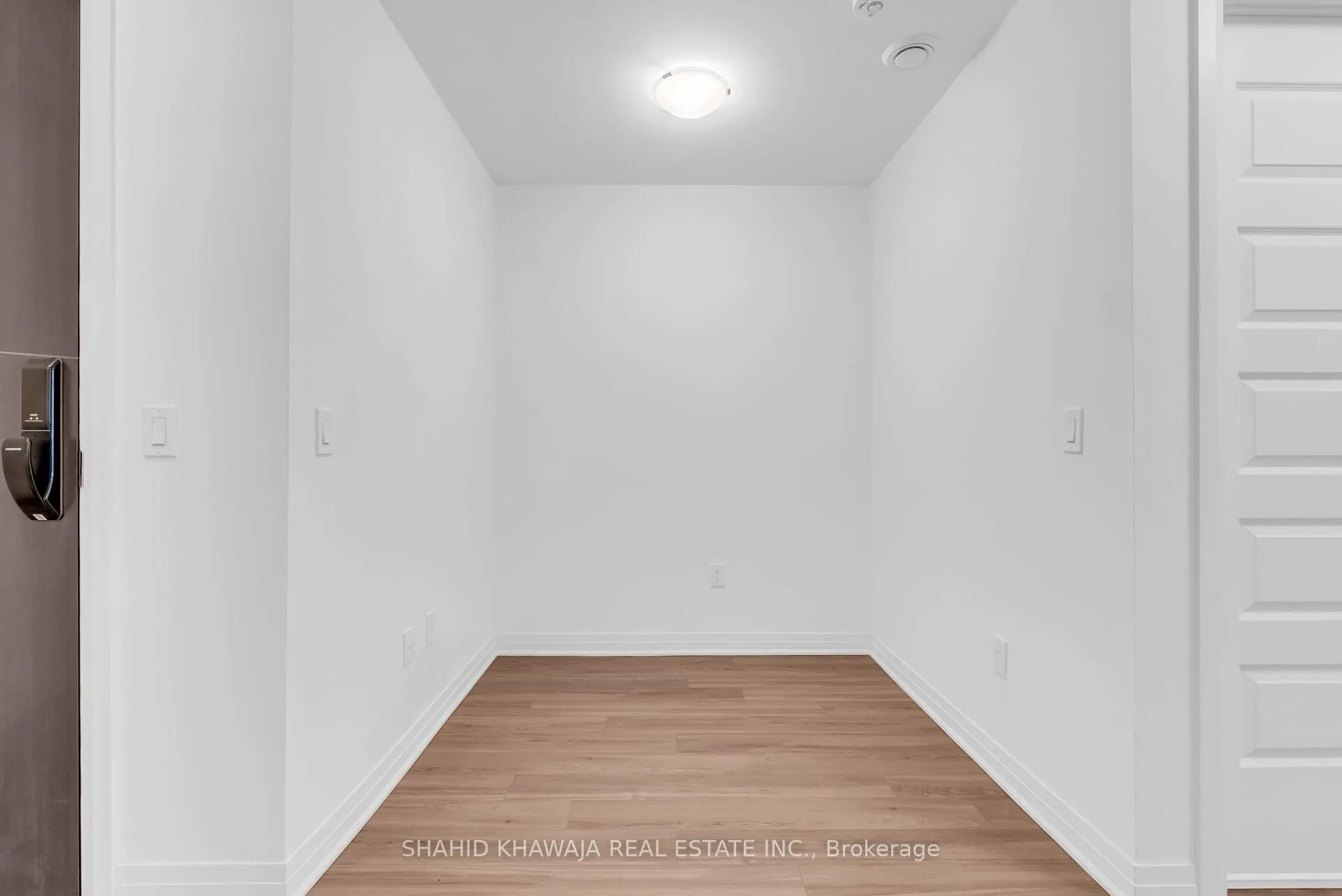 Photo 12 of Unit 421, 480 Gordon Krantz Avenue, Milton, Walker — HOMEH