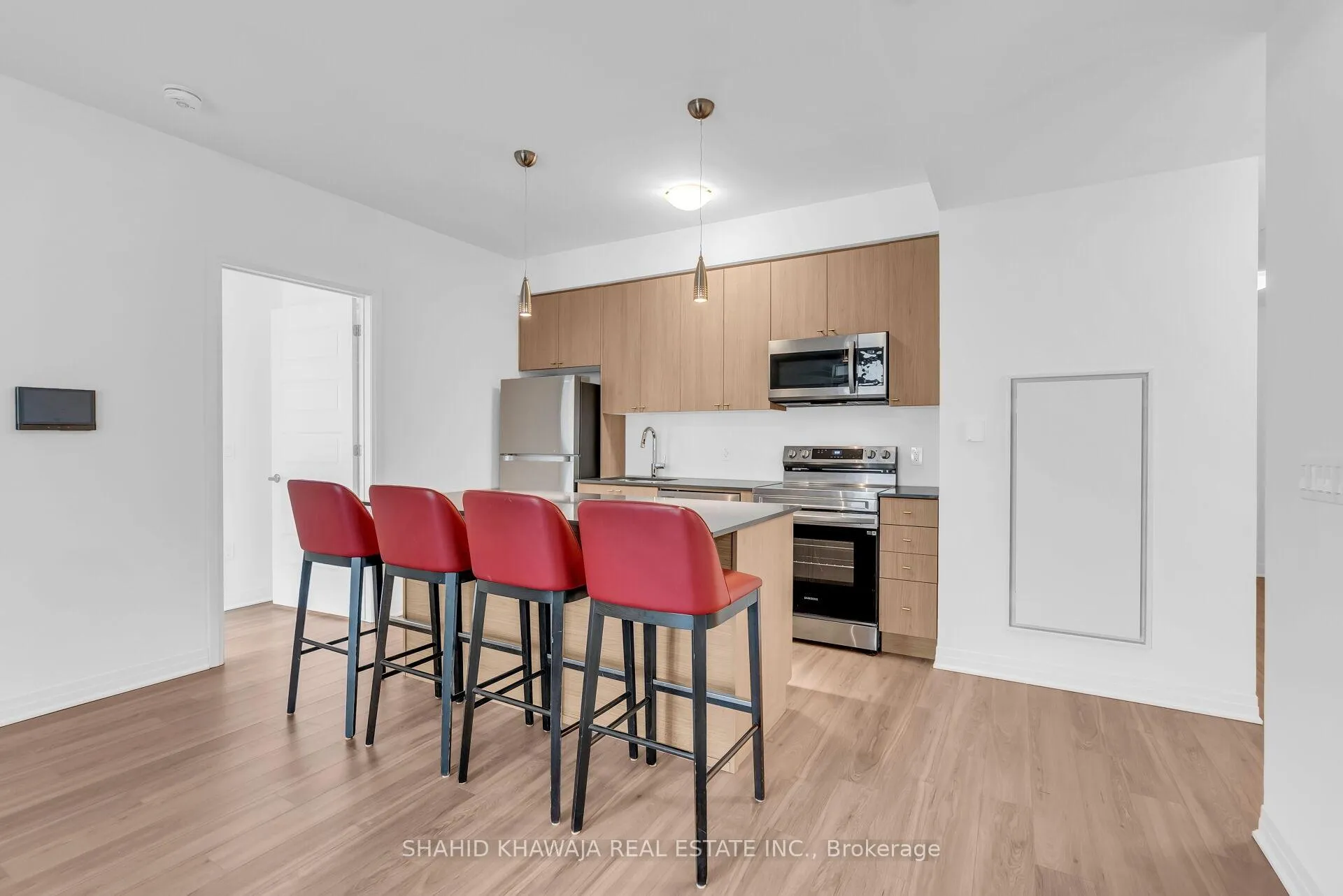 Photo 15 of Unit 421, 480 Gordon Krantz Avenue, Milton, Walker — HOMEH