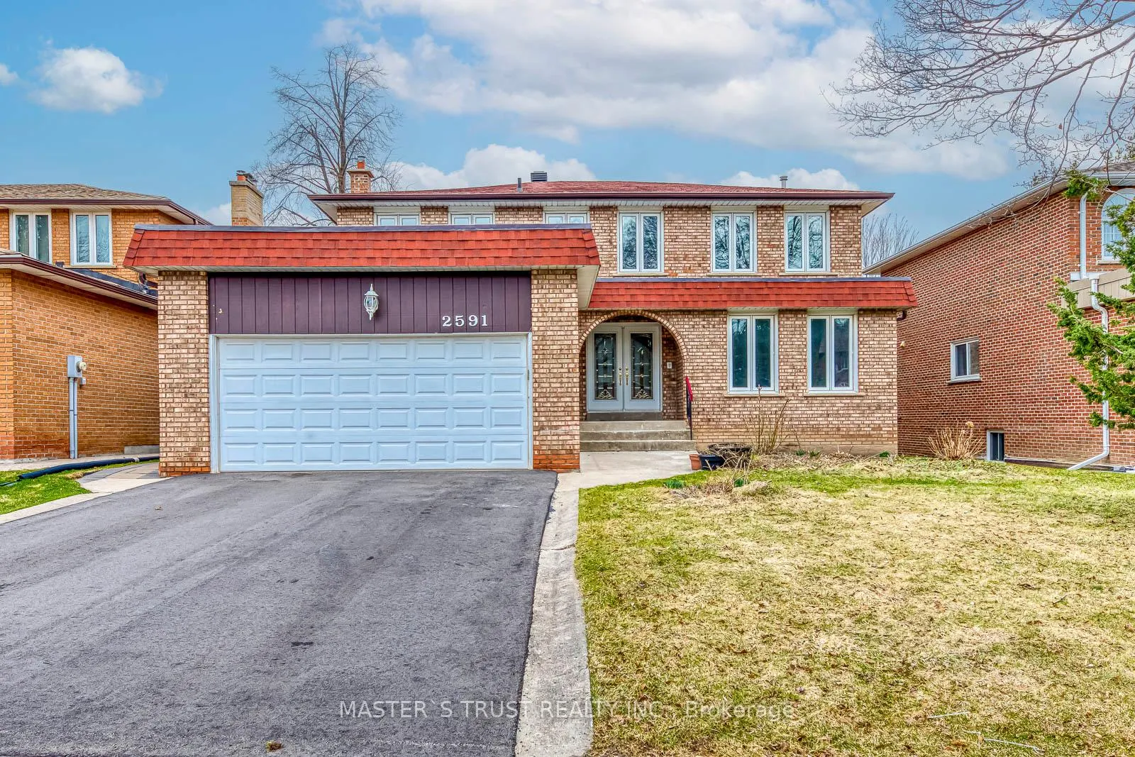 Front of 2591 Robin Drive