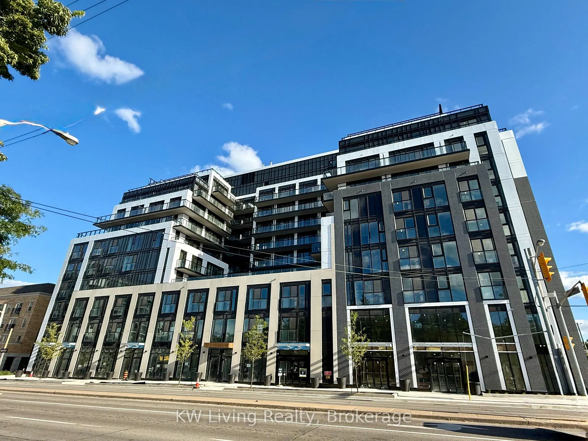 Photo 2 of Unit 523, 799 The Queensway, Etobicoke, Stonegate-Queensway — HOMEH