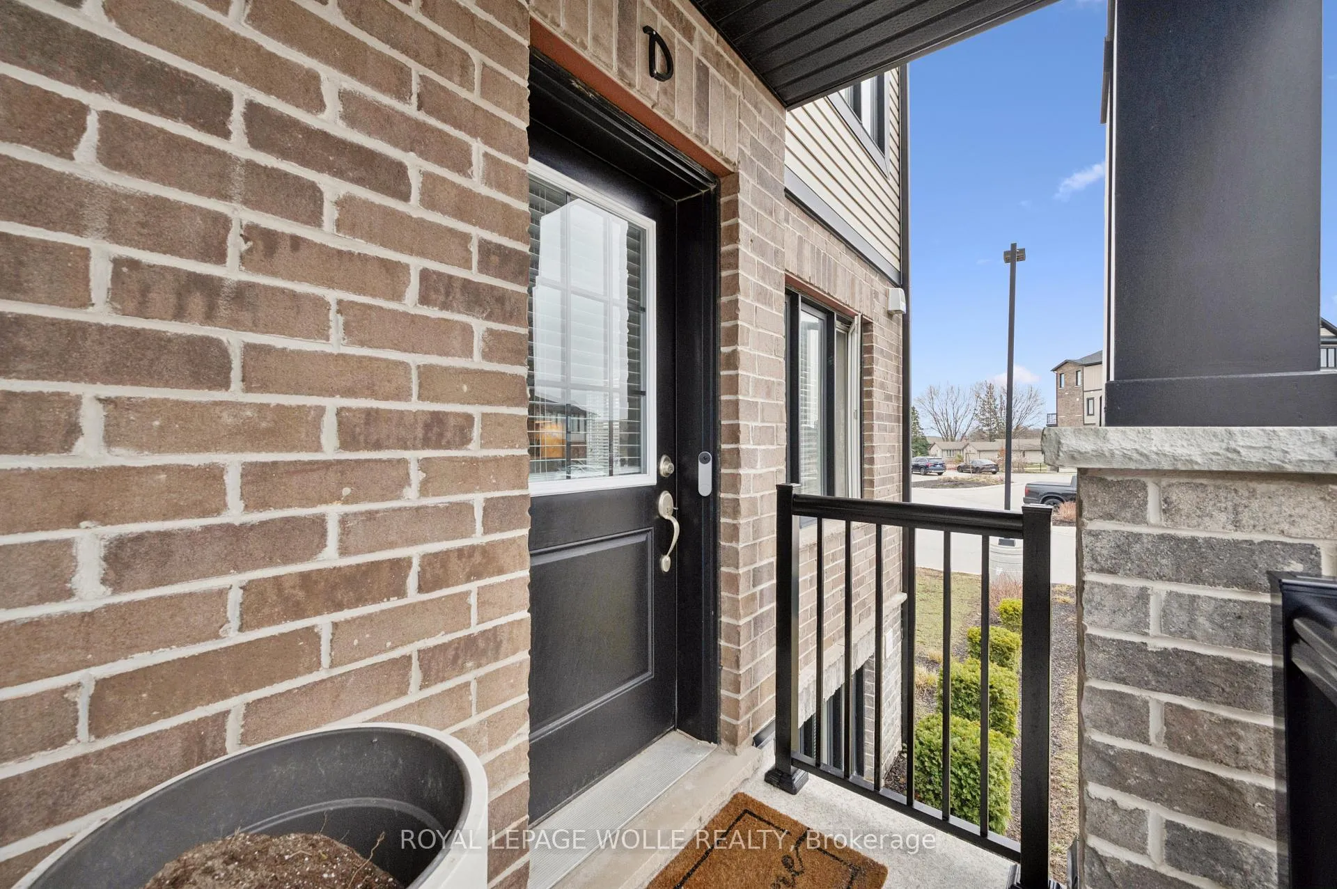 Photo 3 of Unit D, 164 Rochefort Street, Kitchener — HOMEH