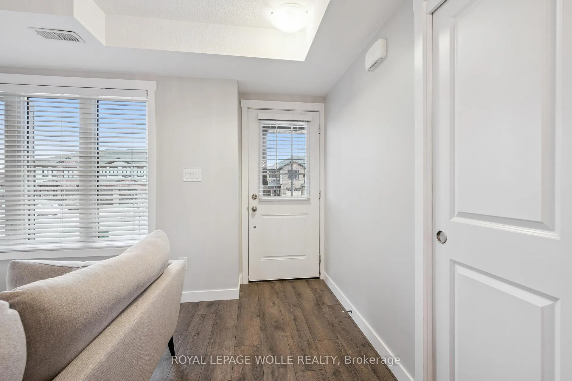 Photo 4 of Unit D, 164 Rochefort Street, Kitchener — HOMEH