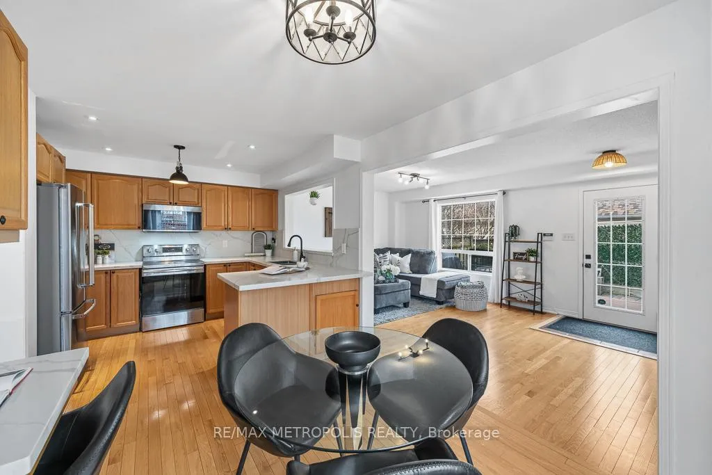 Photo 6 of 886 Audley Road S, Ajax, South East — HOMEH