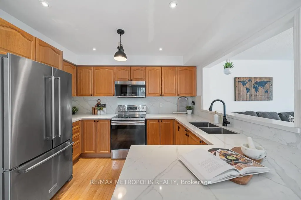 Photo 7 of 886 Audley Road S, Ajax, South East — HOMEH