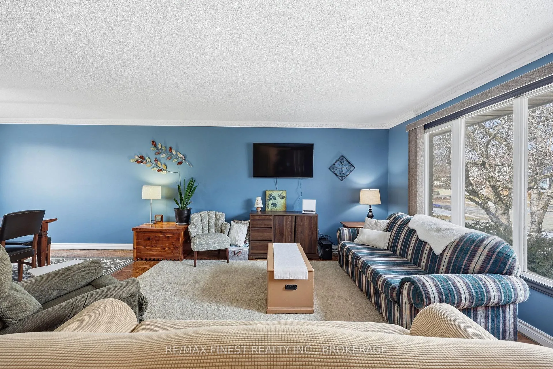 Photo 11 of 888 Sandringham Place, Kingston, North of Taylor-Kidd Blvd — HOMEH