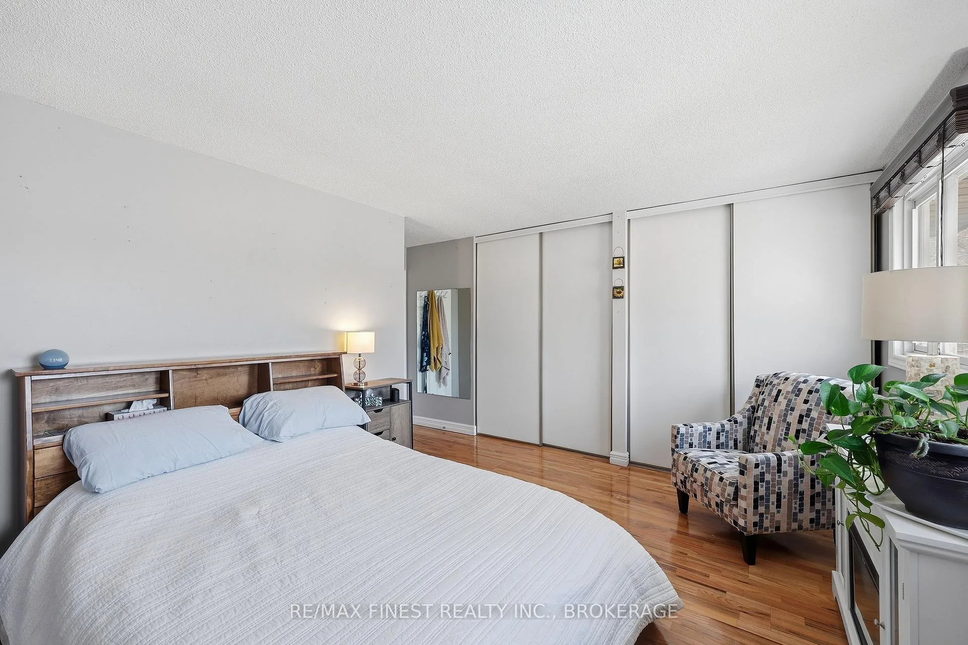 Photo 24 of 888 Sandringham Place, Kingston, North of Taylor-Kidd Blvd — HOMEH